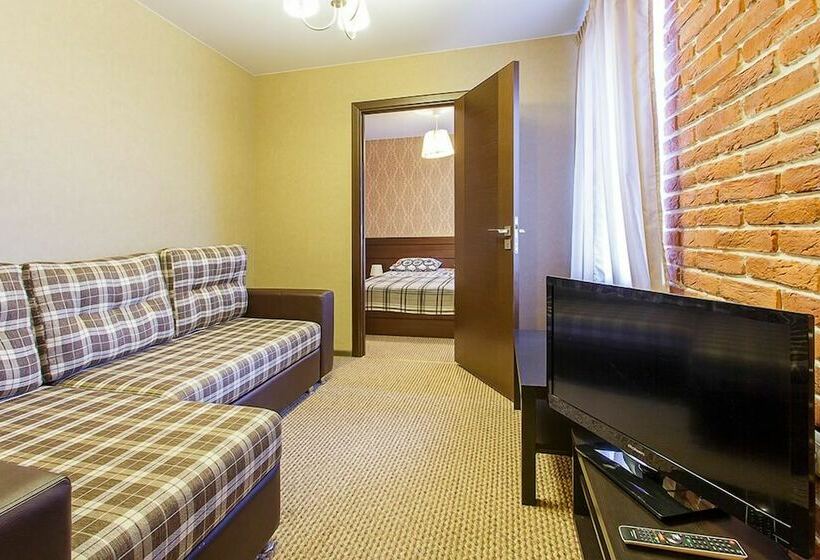 コンフォートトリプルルーム, Mini Hotel Gastsinny Yard La Menska
