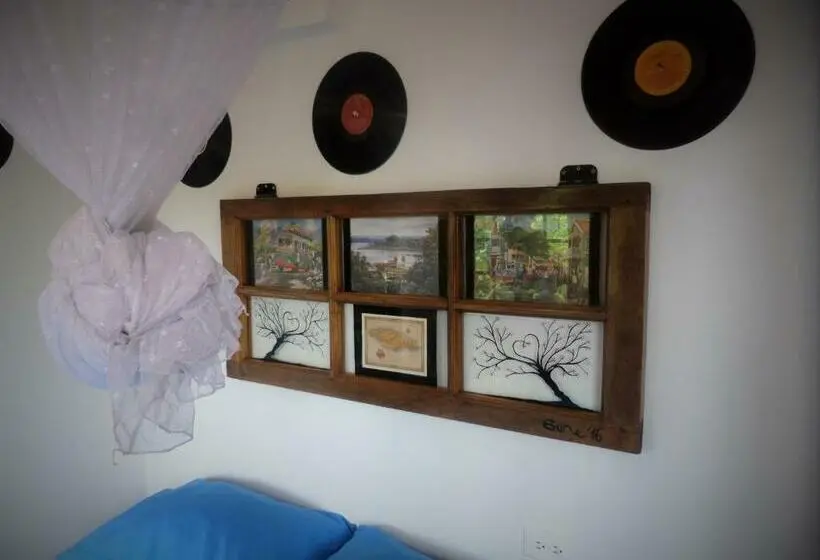اتاق استاندارد, La Familia Guest House And Natural Farm