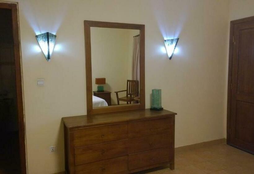 3 Bedroom Apartment, Palm Malinamoc