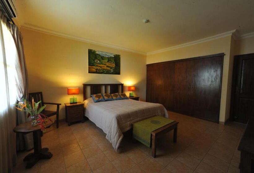 Deluxe Studio, Palm Malinamoc