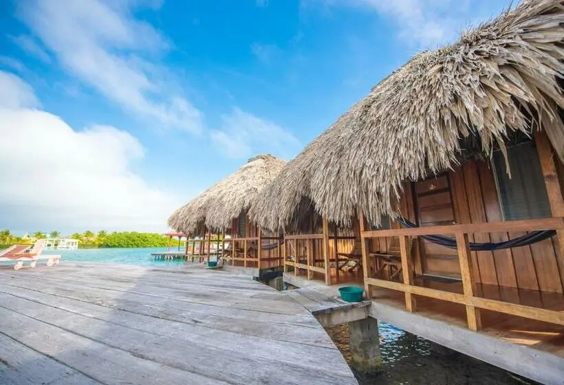 スタンダードバンガロー, St. George's Caye Resort