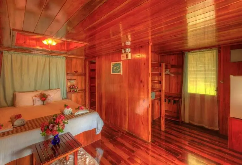 スタンダードバンガロー, St. George's Caye Resort