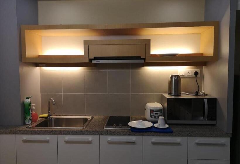 דירה בת חדר שינה 1 עם מרפסת, Shaftsbury Residence Cyberjaya With Free Parking & Netflix