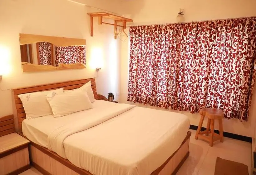 スタンダードルーム, The Woodlands Residency  Unmarried And Stag Groups Not Allowed