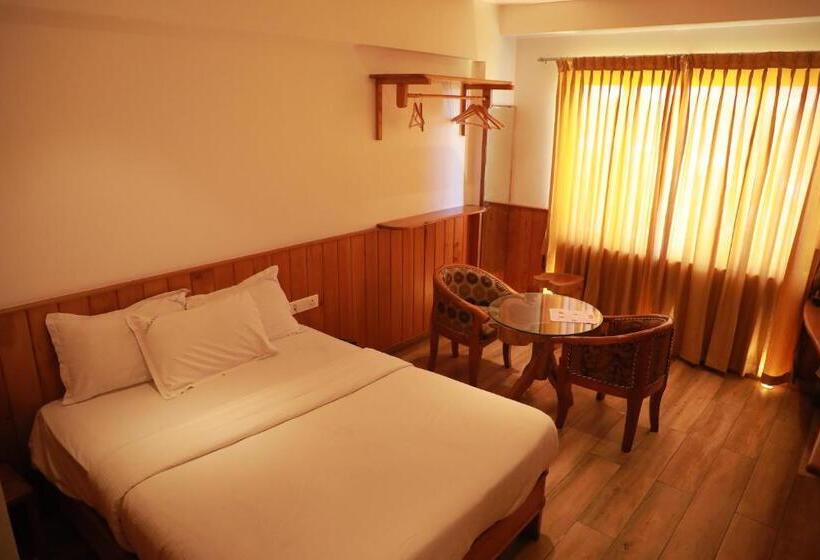 スタンダードルーム, The Woodlands Residency  Unmarried And Stag Groups Not Allowed