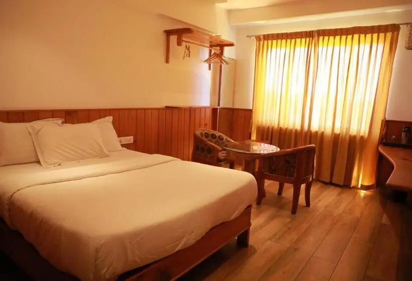 スタンダードルーム, The Woodlands Residency  Unmarried And Stag Groups Not Allowed