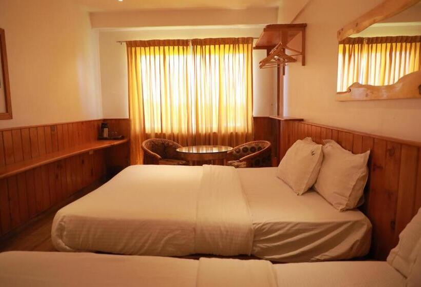 スタンダードルーム, The Woodlands Residency  Unmarried And Stag Groups Not Allowed