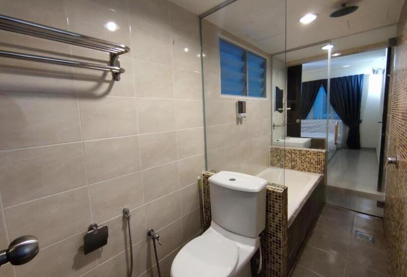 1 Bedroom Apartment Lake View, Marina Island Lumut Homestay By Goopro