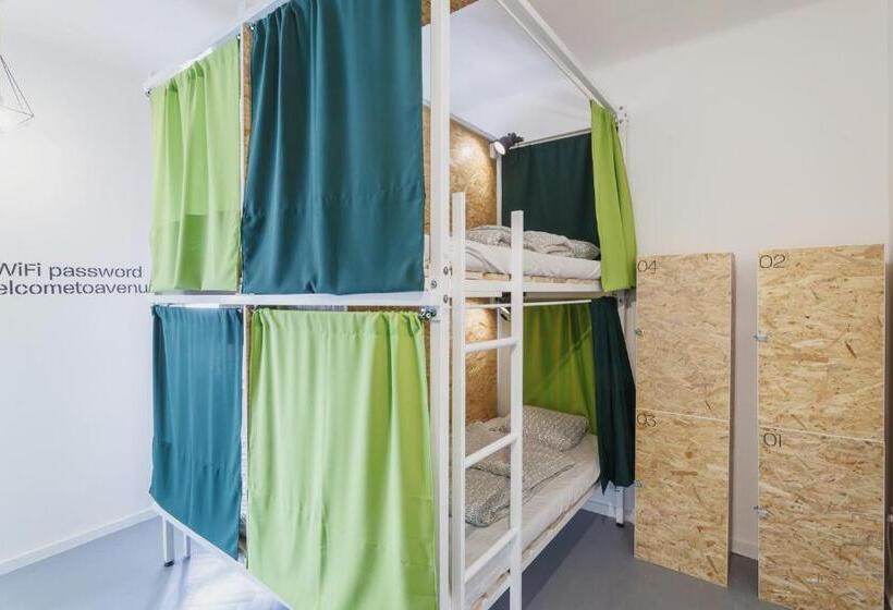اتاق استاندارد چهار تخته, Avenue Hostel