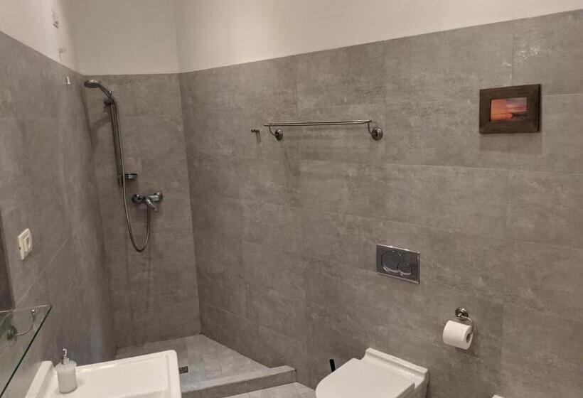 اتاق استاندارد, Avenue Hostel