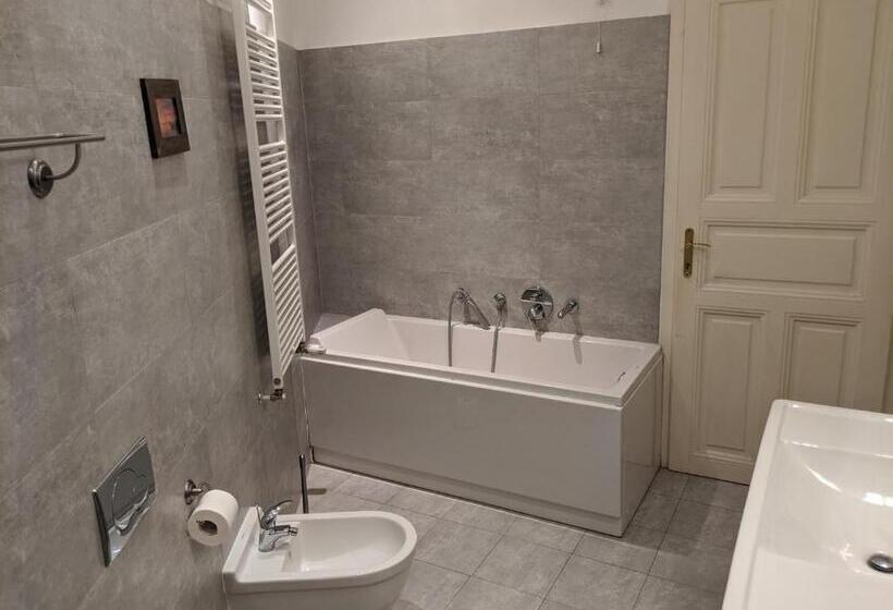 اتاق استاندارد, Avenue Hostel