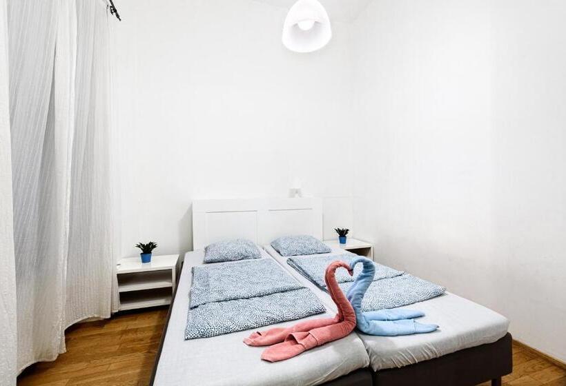 اتاق سوپریور, Avenue Hostel