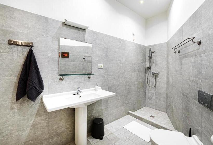 اتاق سوپریور, Avenue Hostel