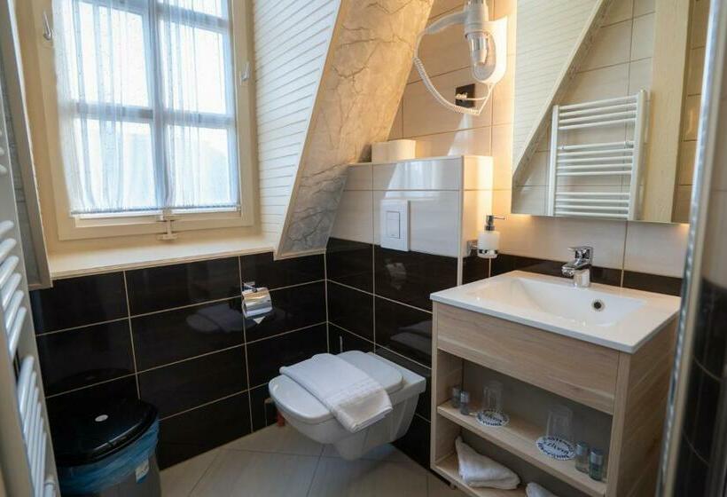 اتاق استاندارد, Szilvia Gästehaus