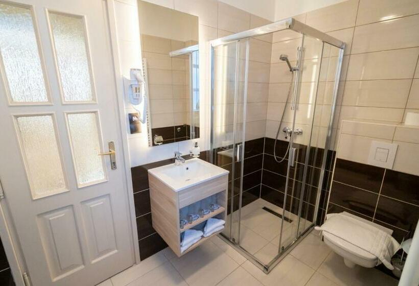 سوییت, Szilvia Gästehaus