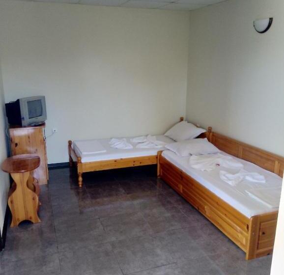 בונגלו משפחתי, Complex Exotica