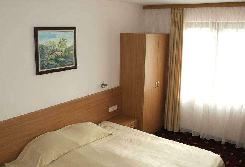 スタンダードルーム, Coop Rozhen