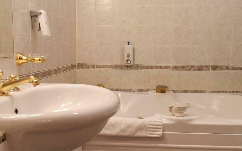 Номер Стандарт, Kastélyhotel Sasvár Resort