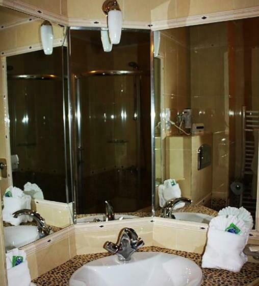 آپارتمان 1 خوابه با بالکن, Family Hotel Lazur