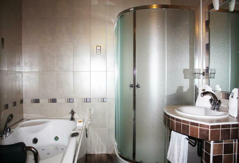 آپارتمان سوپریور 1 خوابه, Family Hotel Lazur