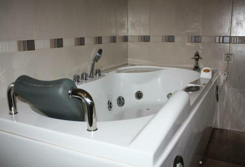 آپارتمان سوپریور 1 خوابه, Family Hotel Lazur