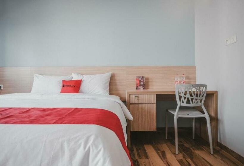 标准间, Reddoorz Plus @ Karet Pedurenan 3