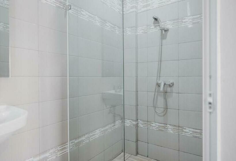 标准间, Reddoorz Plus @ Karet Pedurenan 3