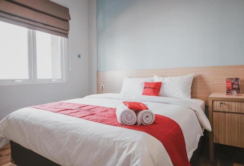 经济房, Reddoorz Plus @ Karet Pedurenan 3