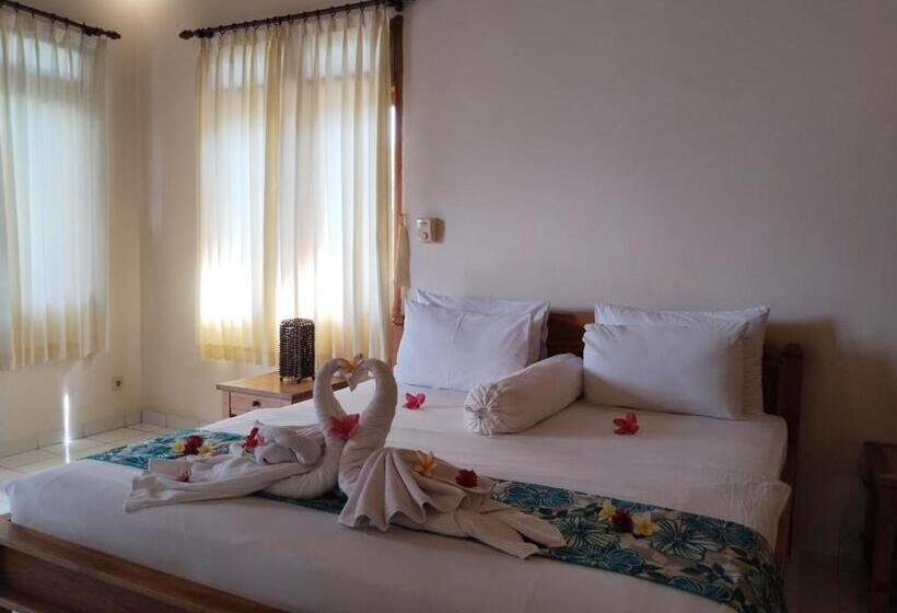 بنجلو ديلوكس, New Starlight Hotel Lovina