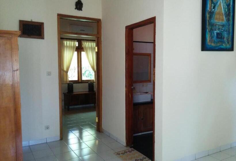 , New Starlight Hotel Lovina