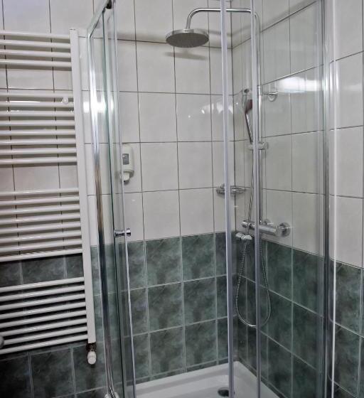 חדר סטנדרט, Toldi Fogadó