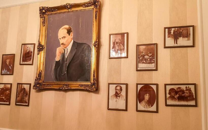 带按摩浴盆的套房, Kastélyhotel Sasvár Resort