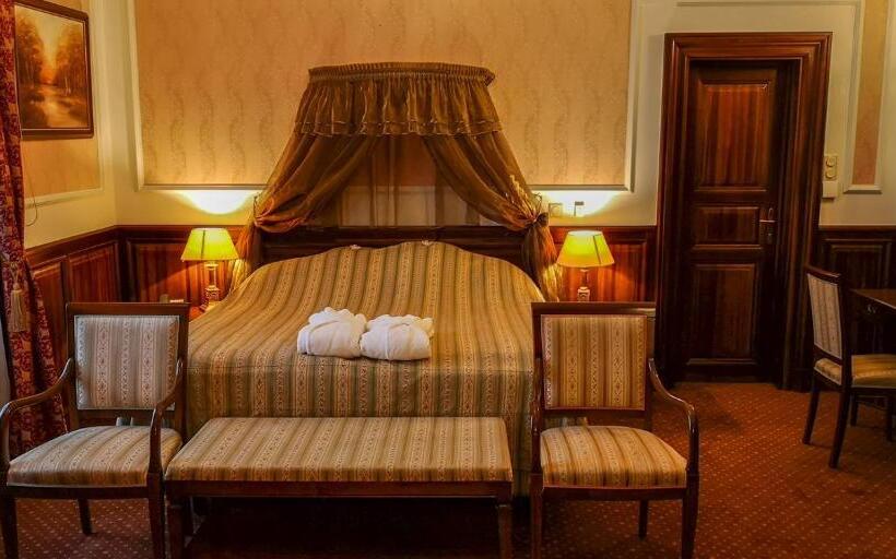 总统套房, Kastélyhotel Sasvár Resort