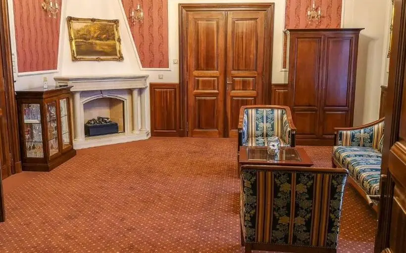 Presidenttisviitti, Kastélyhotel Sasvár Resort