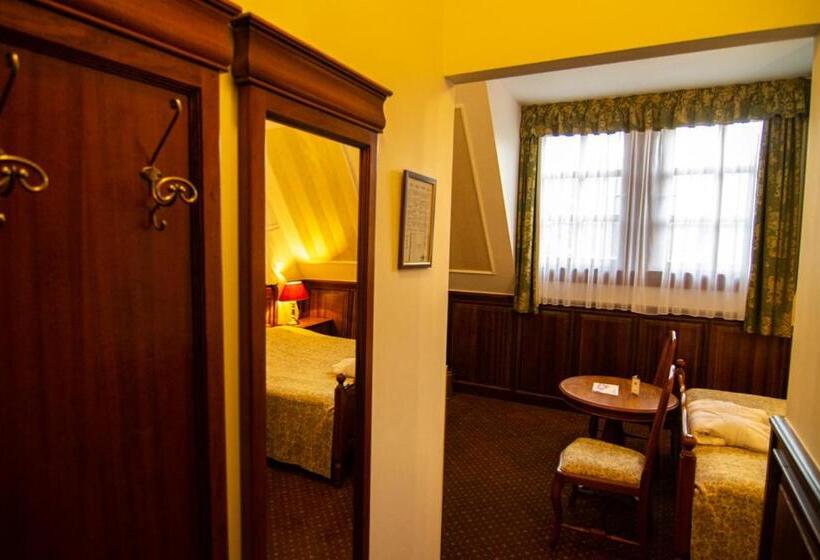 经济房, Kastélyhotel Sasvár Resort