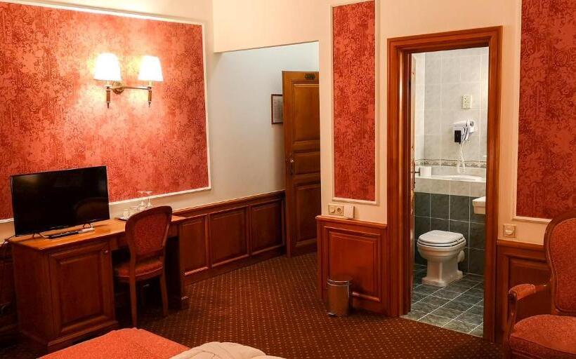 غرفة قياسية, Kastélyhotel Sasvár Resort