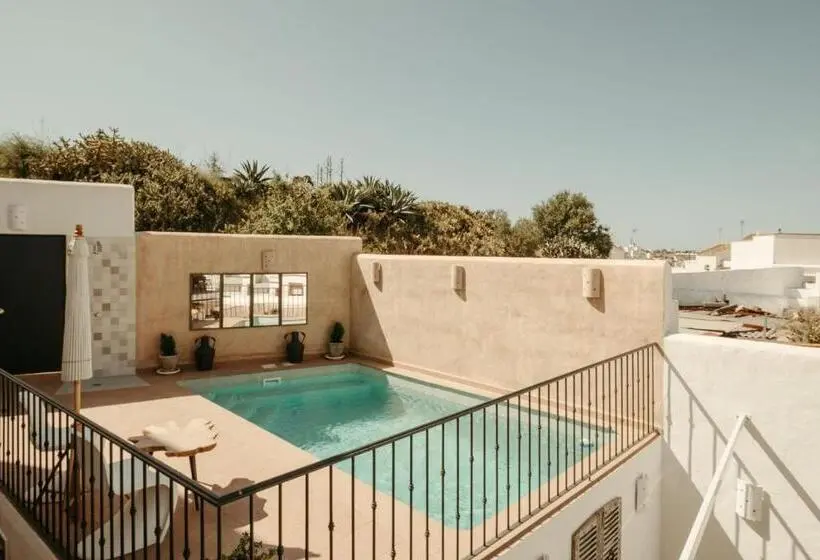 اتاق لوکس با بالکن, Casa Victoire Ayamonte