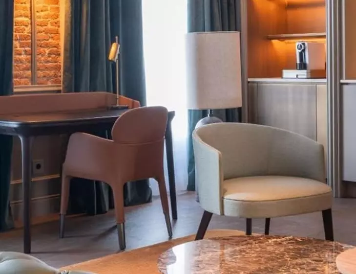 سوییت, Casa Faraona Luxury Residences