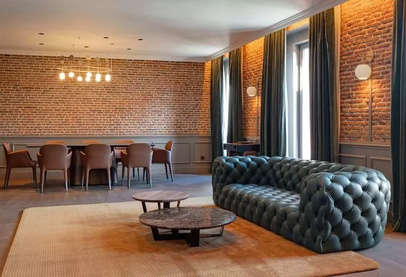 سوییت لوکس, Casa Faraona Luxury Residences