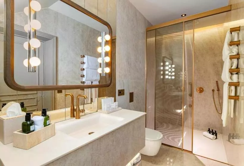 سوییت اجرایی, Casa Faraona Luxury Residences