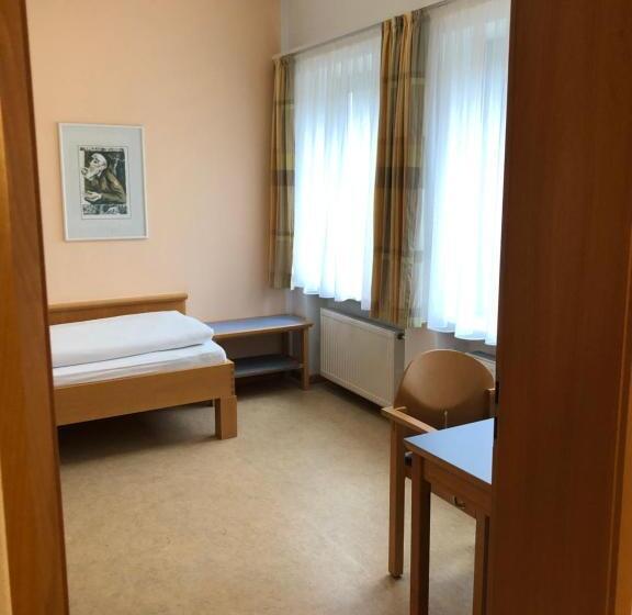 장애인을 위한 스탠다드 싱글 룸, Spectrum Kirche Exerzitien Und Bildungshaus Auf Mariahilf