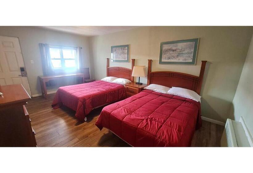 스탠다드 룸, Werry S Cottages Motel & Pub By Oyo East Stroudsburg Poconos