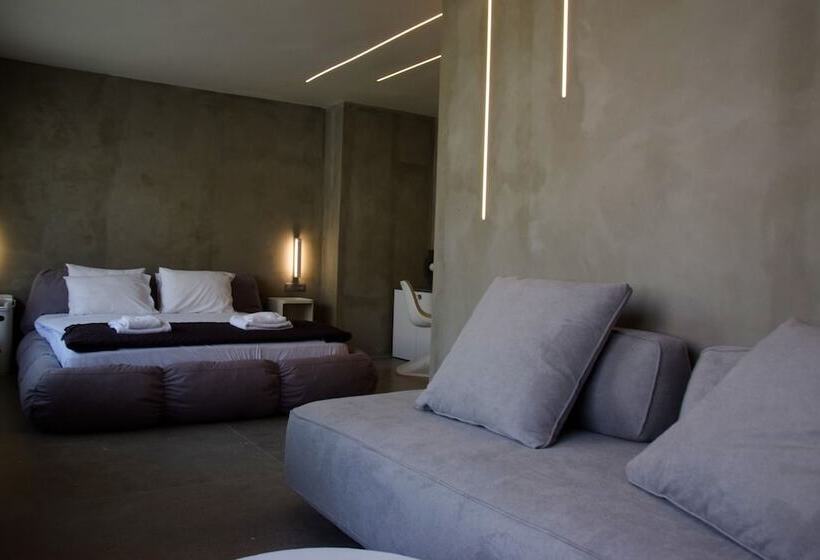 デラックススイート, 99 Adrianou Apartments