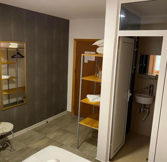 חדר סטנדרט, Family Hotel Amor