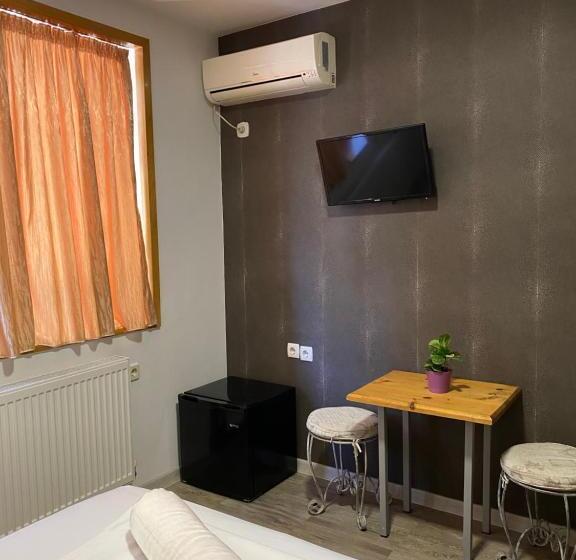 חדר סטנדרט, Family Hotel Amor