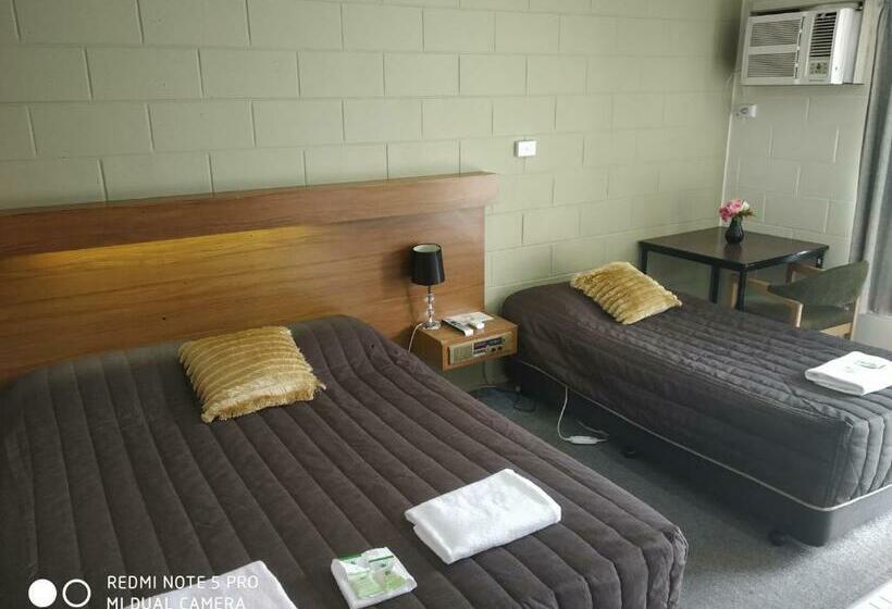 اتاق استاندارد سه نفره, Albury Central Motel