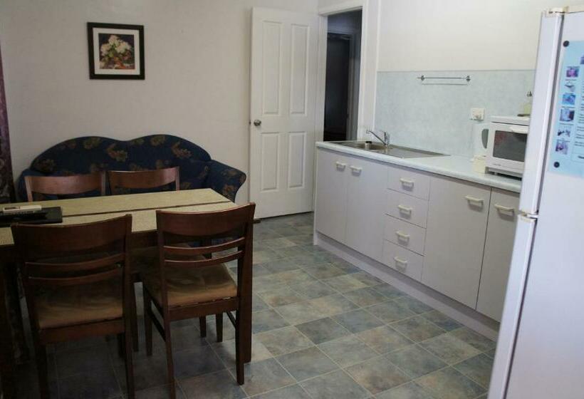 带3个卧室的公寓, Ayrline Motel