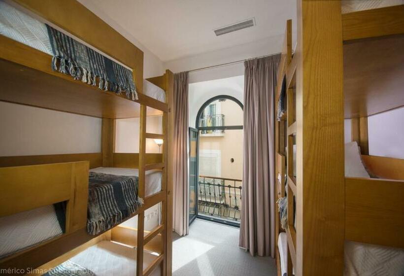 تختخواب در اتاق مشترک, Day Off Suite&hostel