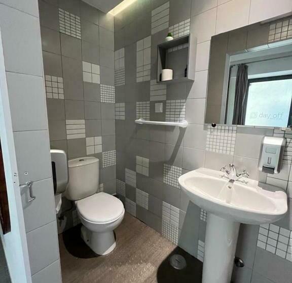 سوییت لوکس, Day Off Suite&hostel