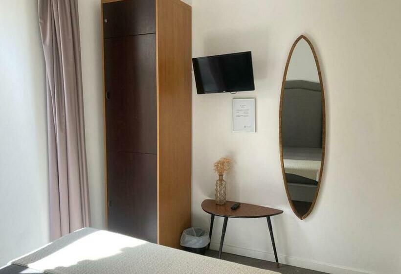 اتاق استاندارد با سرویس بهداشتی مشترک, Day Off Suite&hostel